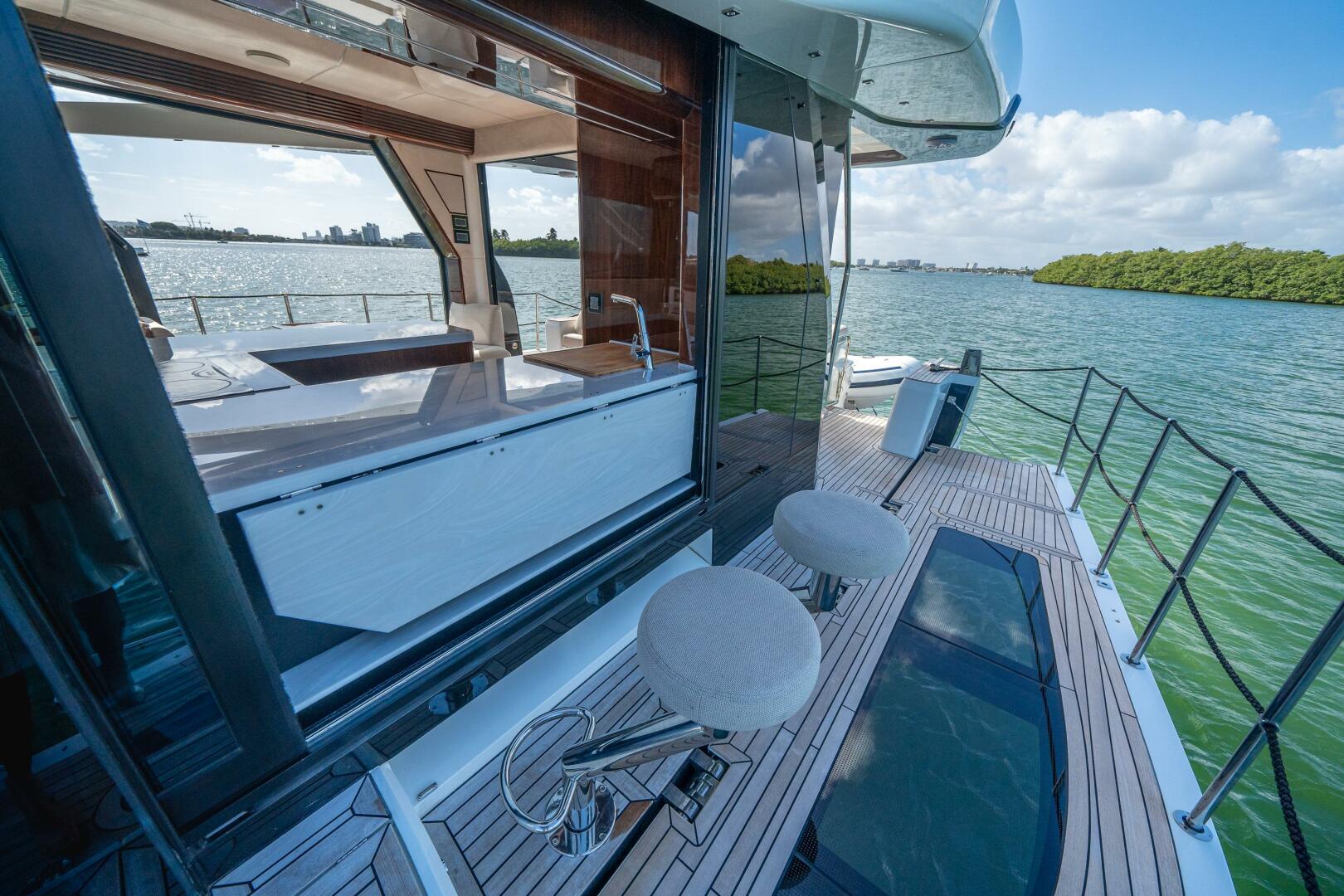 Slide: The Image of Galeon 560 Fly 2024 - 20