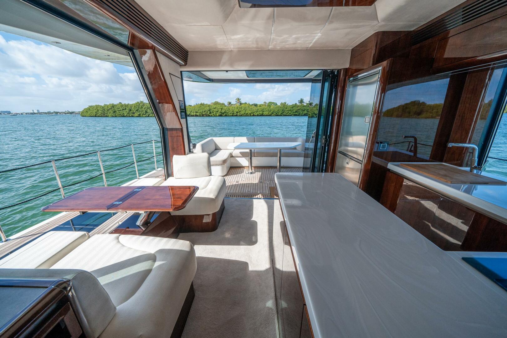 Slide: The Image of Galeon 560 Fly 2024 - 22