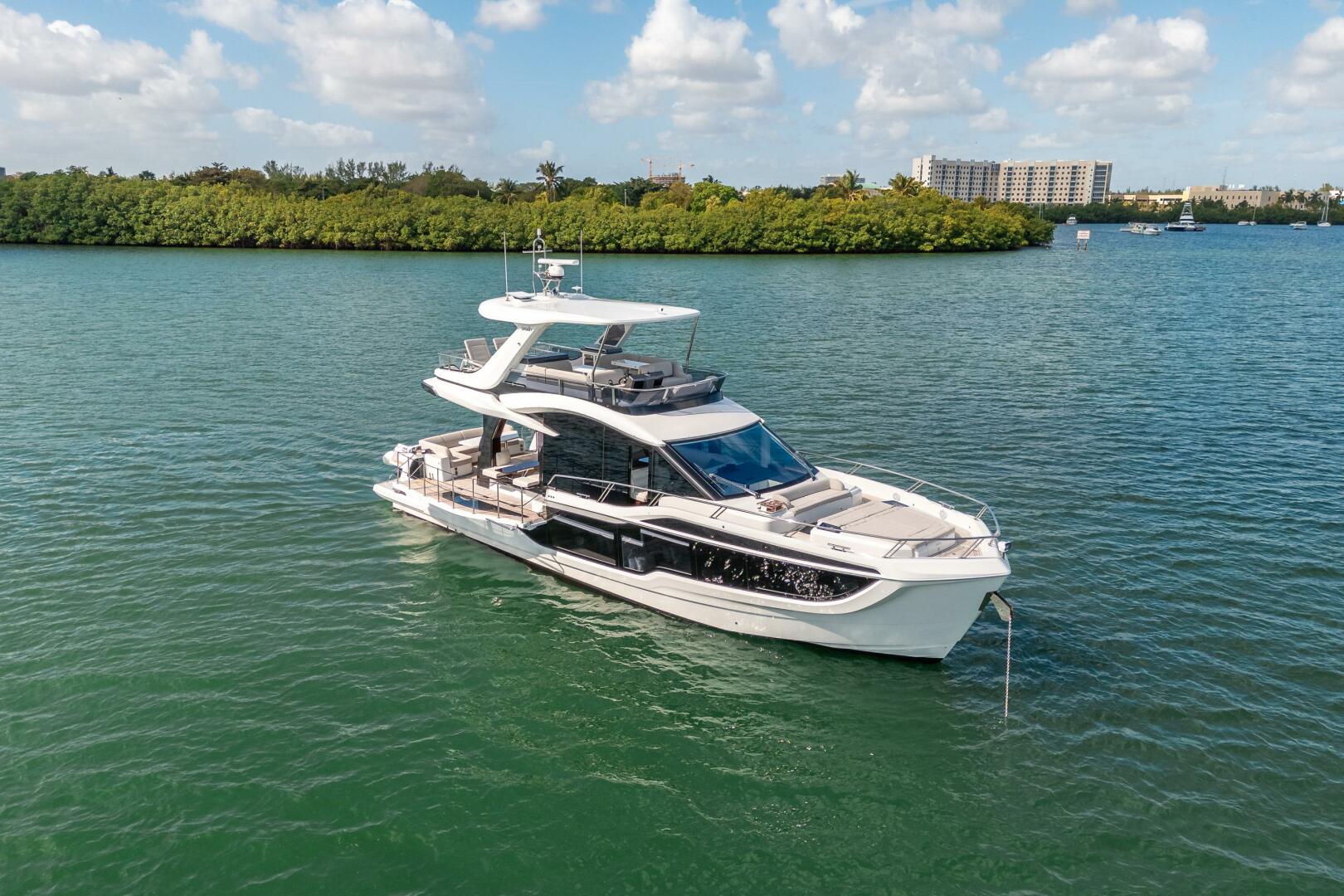 Slide: The Image of Galeon 560 Fly 2024 - 3