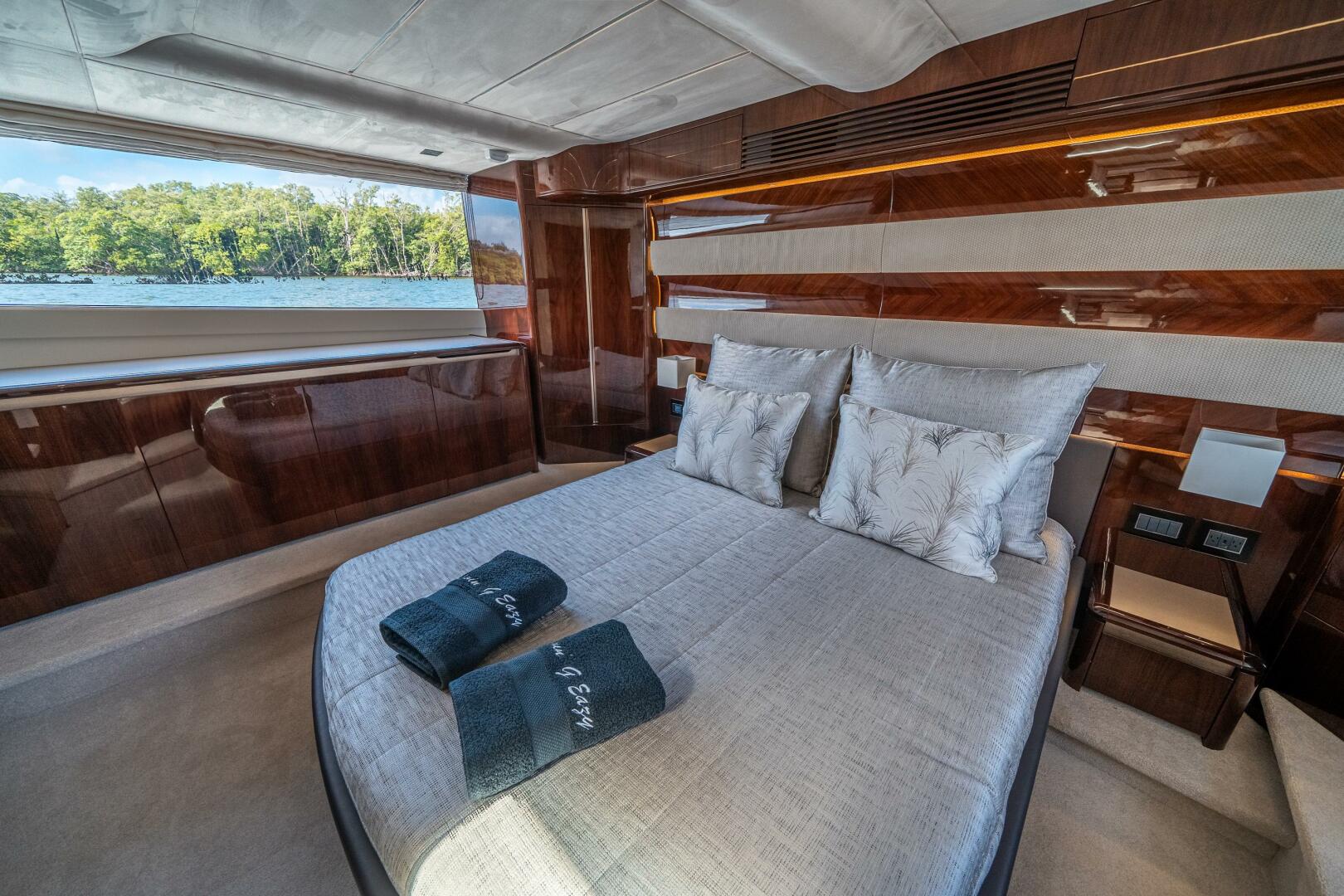 Slide: The Image of Galeon 560 Fly 2024 - 31