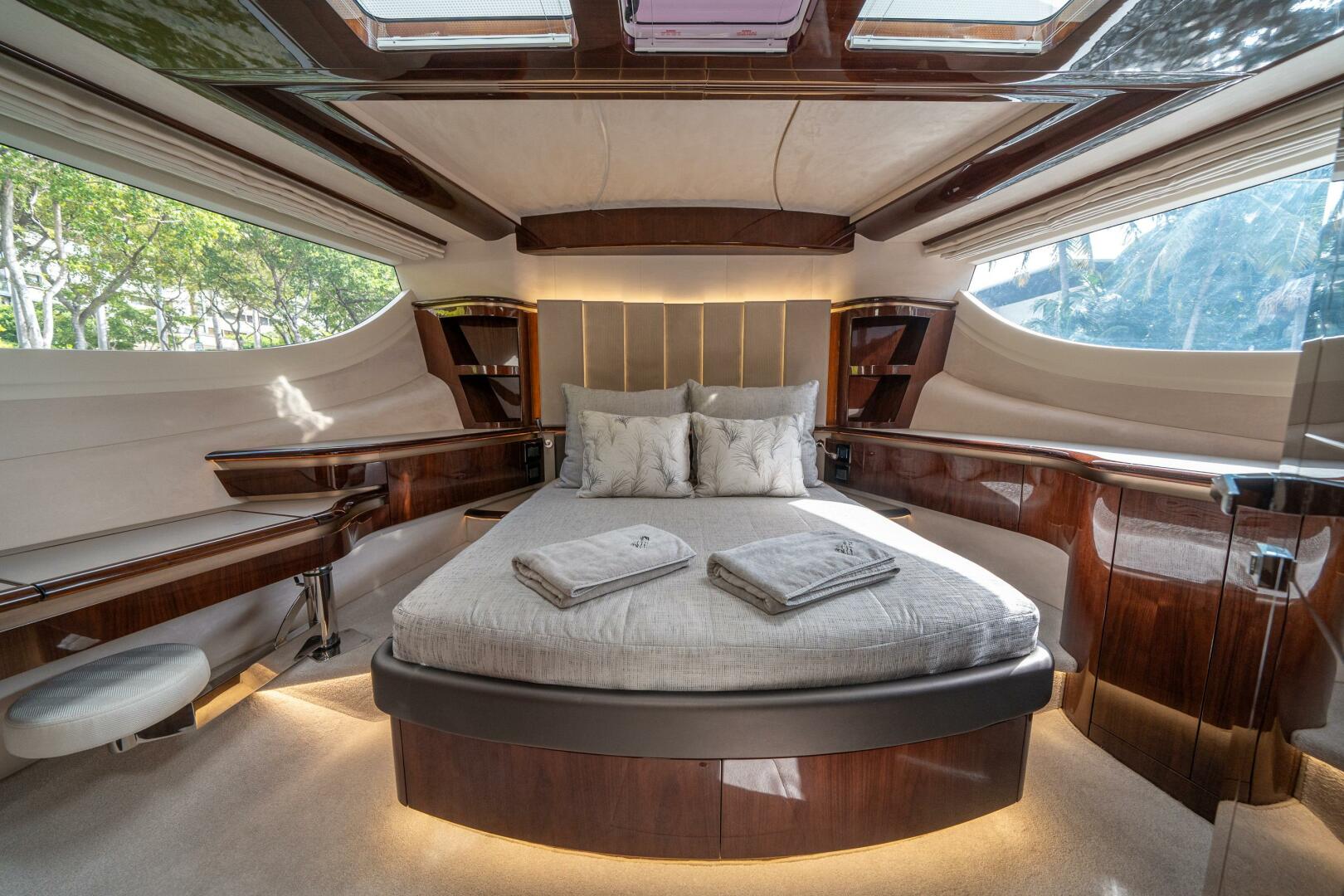 Slide: The Image of Galeon 560 Fly 2024 - 36