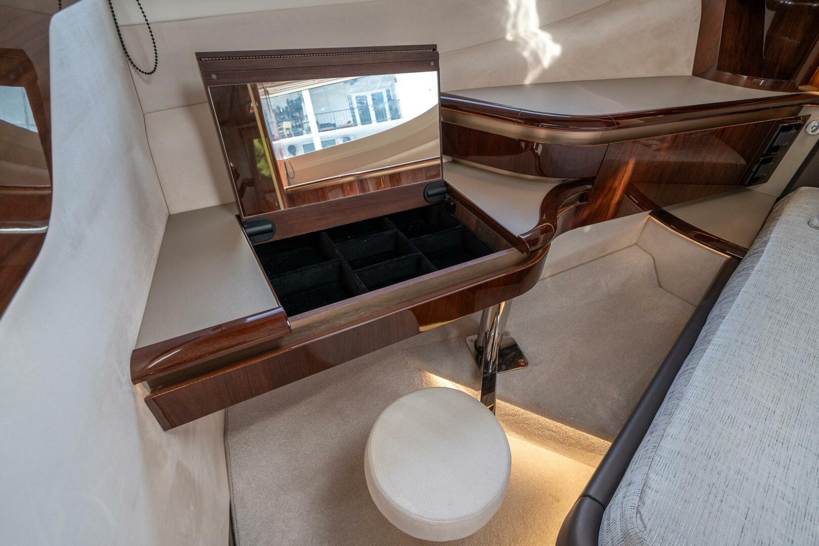 Slide: The Image of Galeon 560 Fly 2024 - 38