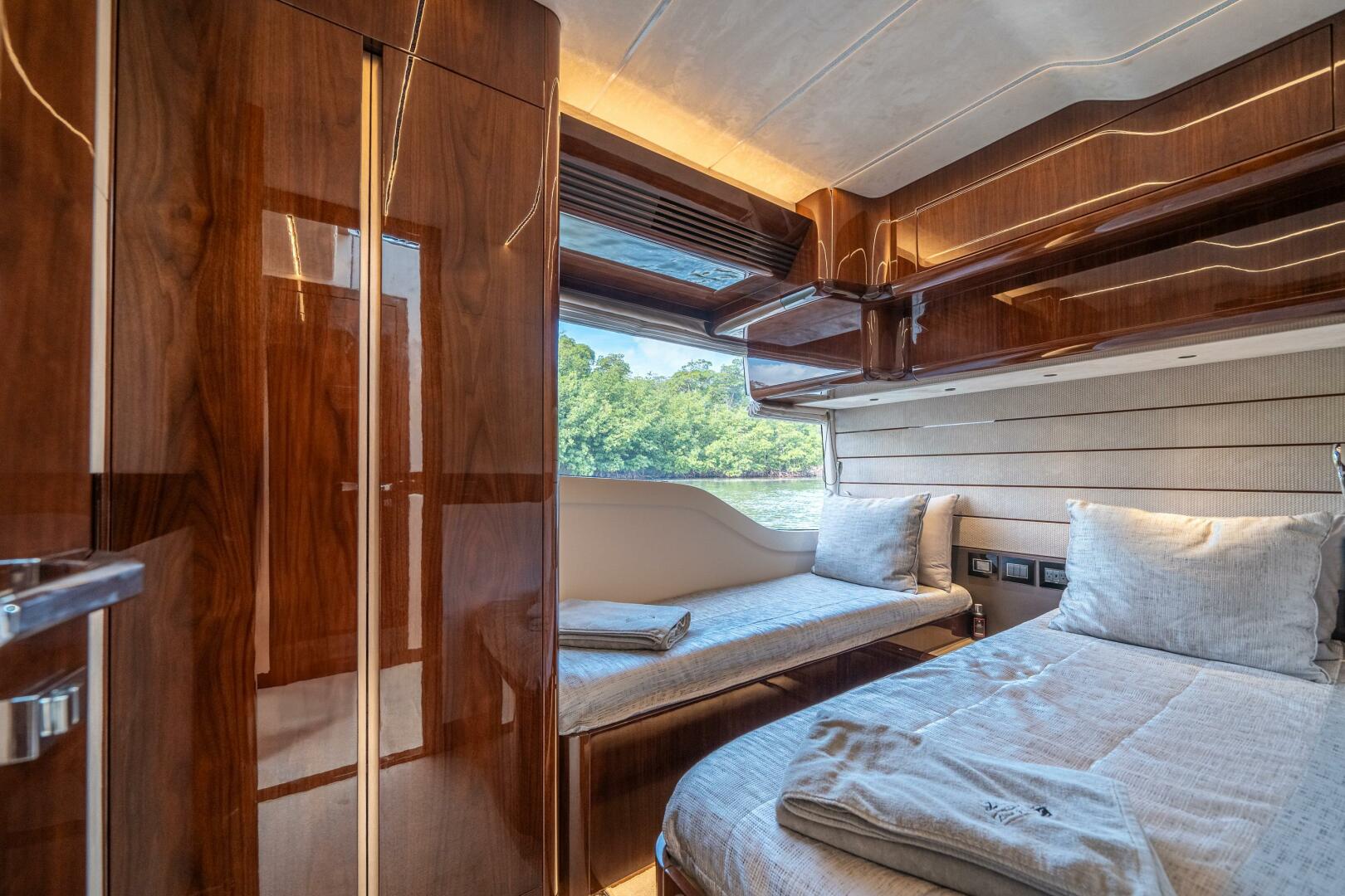 Slide: The Image of Galeon 560 Fly 2024 - 40