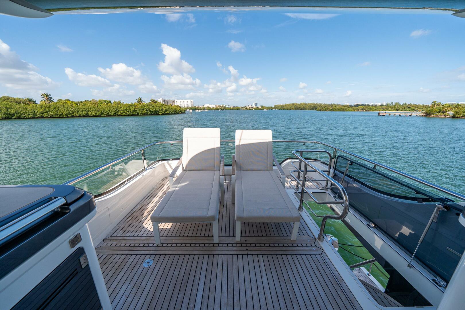 Slide: The Image of Galeon 560 Fly 2024 - 44