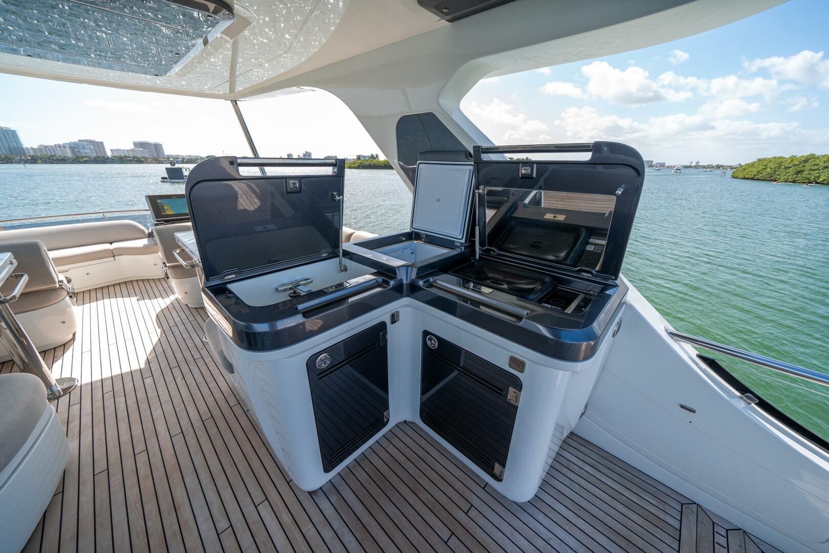Slide: The Image of Galeon 560 Fly 2024 - 47