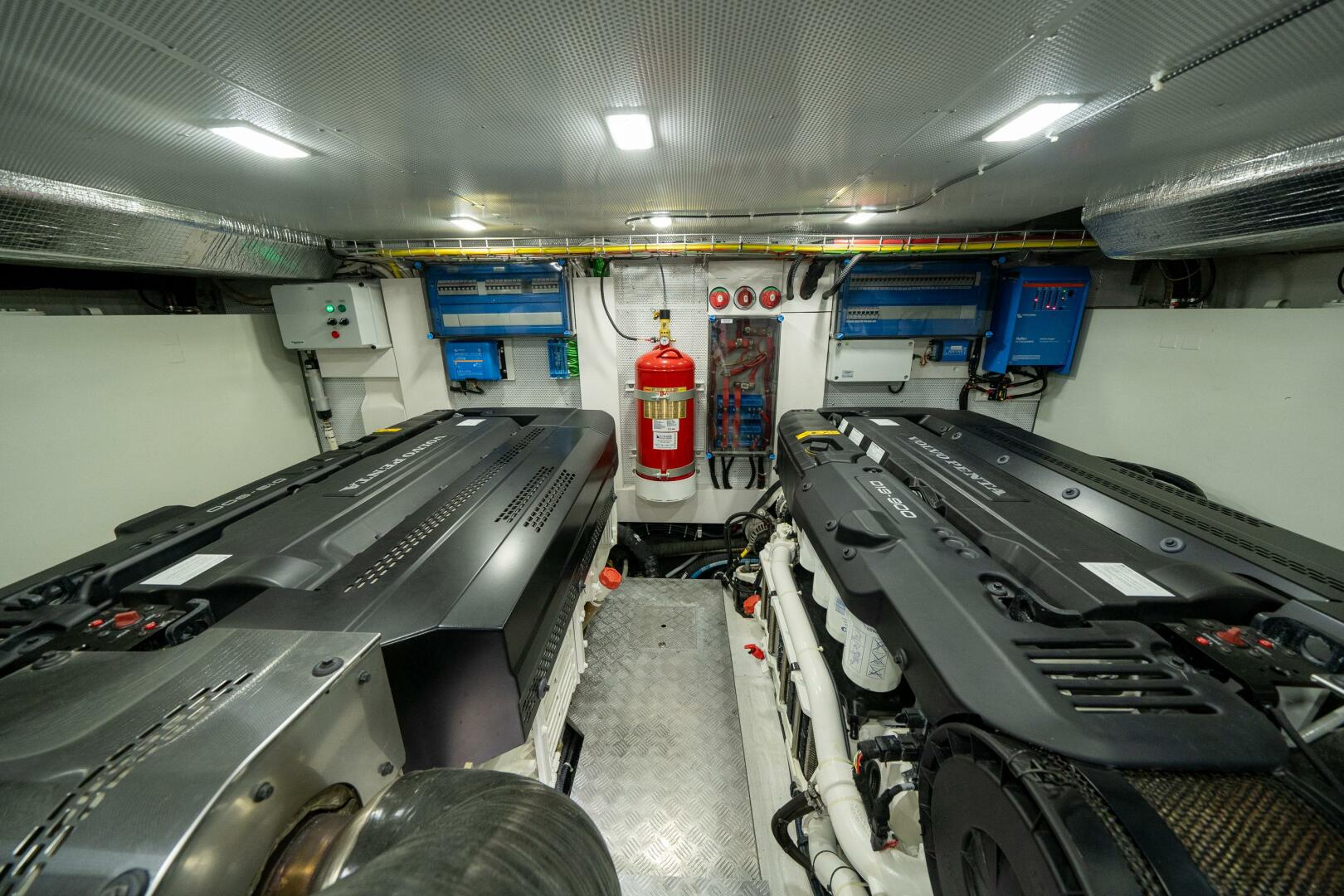 Slide: The Image of Galeon 560 Fly 2024 - 55