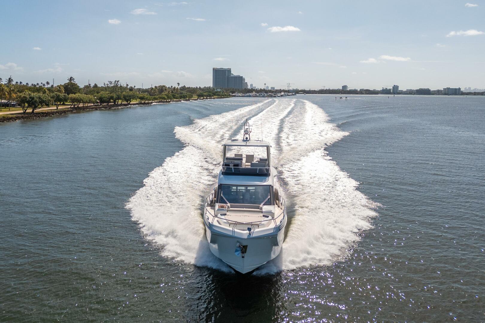 Slide: The Image of Galeon 560 Fly 2024 - 8