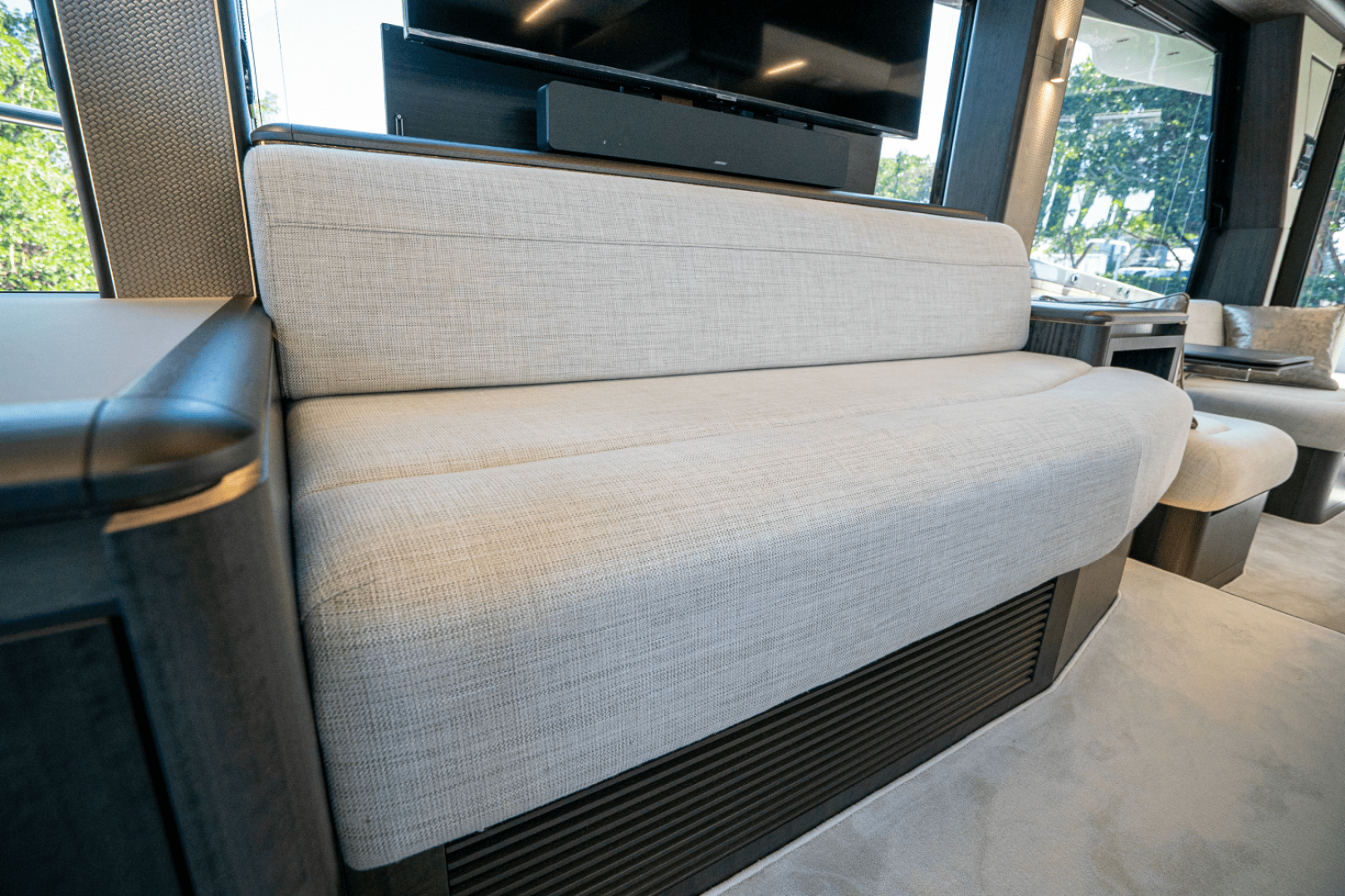 Slide: The Image of Galeon 560 FLY 2025 - 4973056