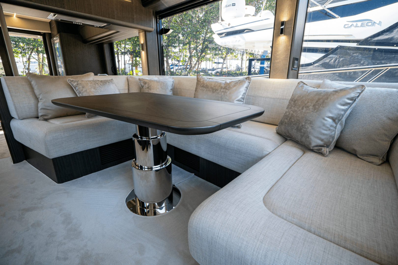 Slide: The Image of Galeon 560 FLY 2025 - 4973059