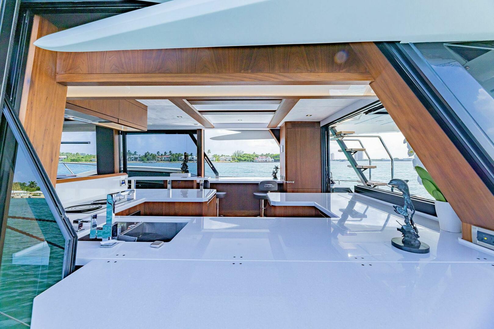 Slide: The Image of Galeon 640 Fly 2019 - 4860000