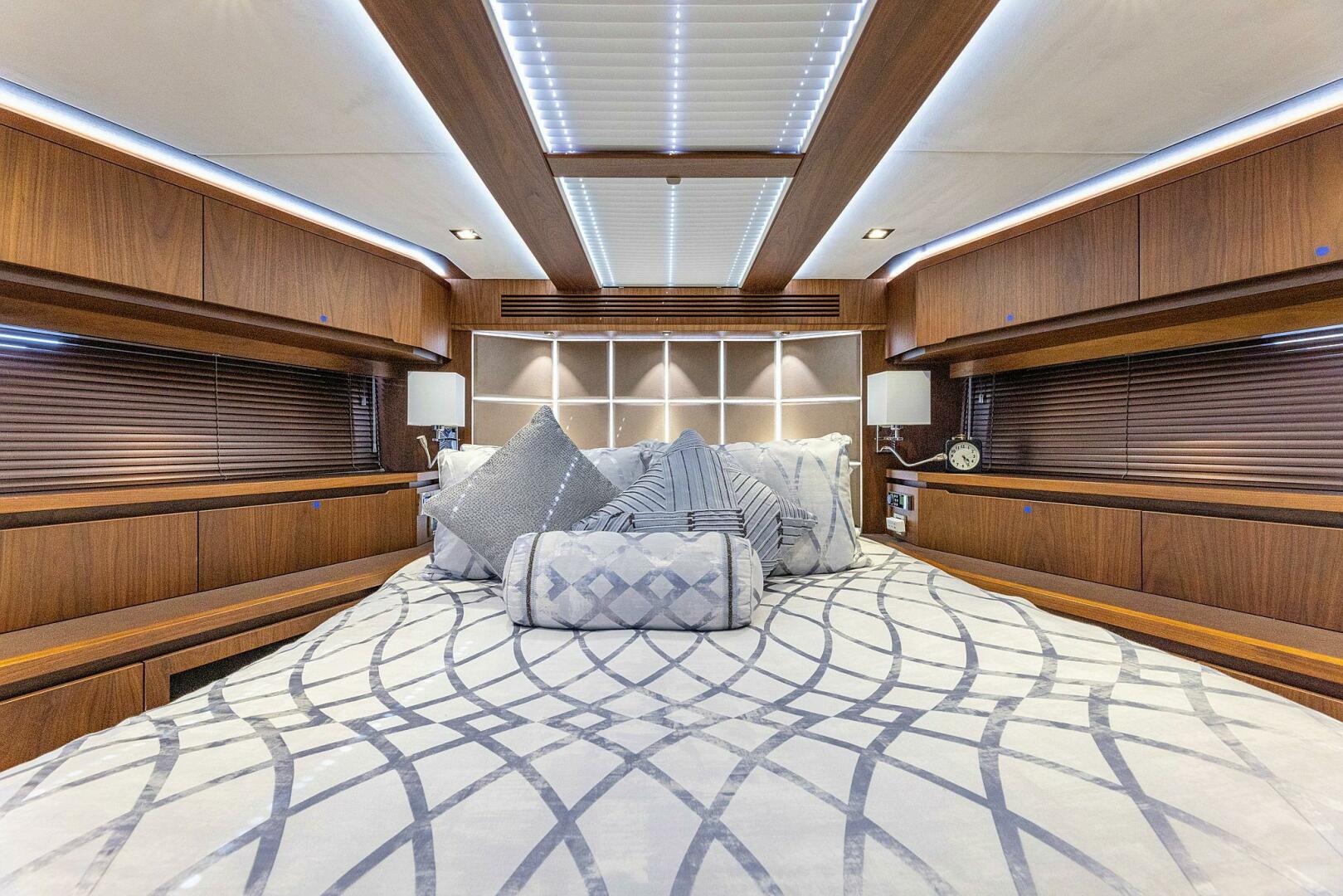 Slide: The Image of Galeon 640 Fly 2019 - 4860007