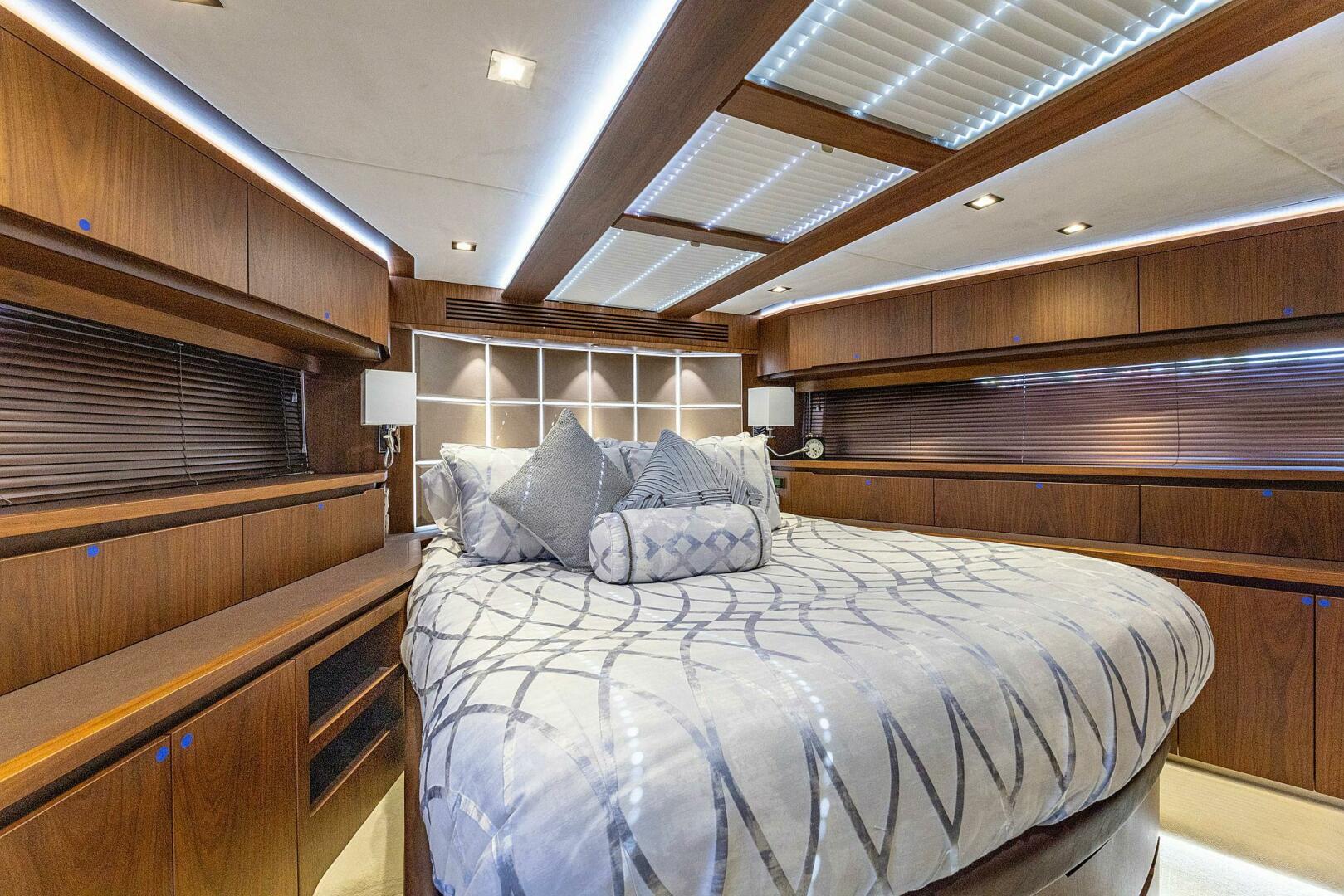 Slide: The Image of Galeon 640 Fly 2019 - 4860008