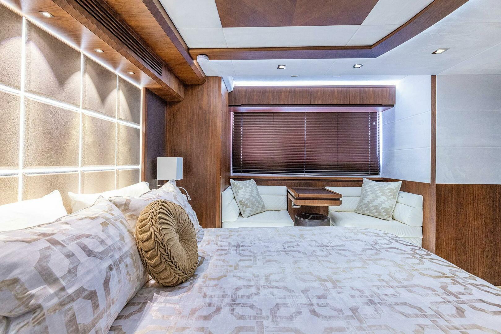 Slide: The Image of Galeon 640 Fly 2019 - 4860016