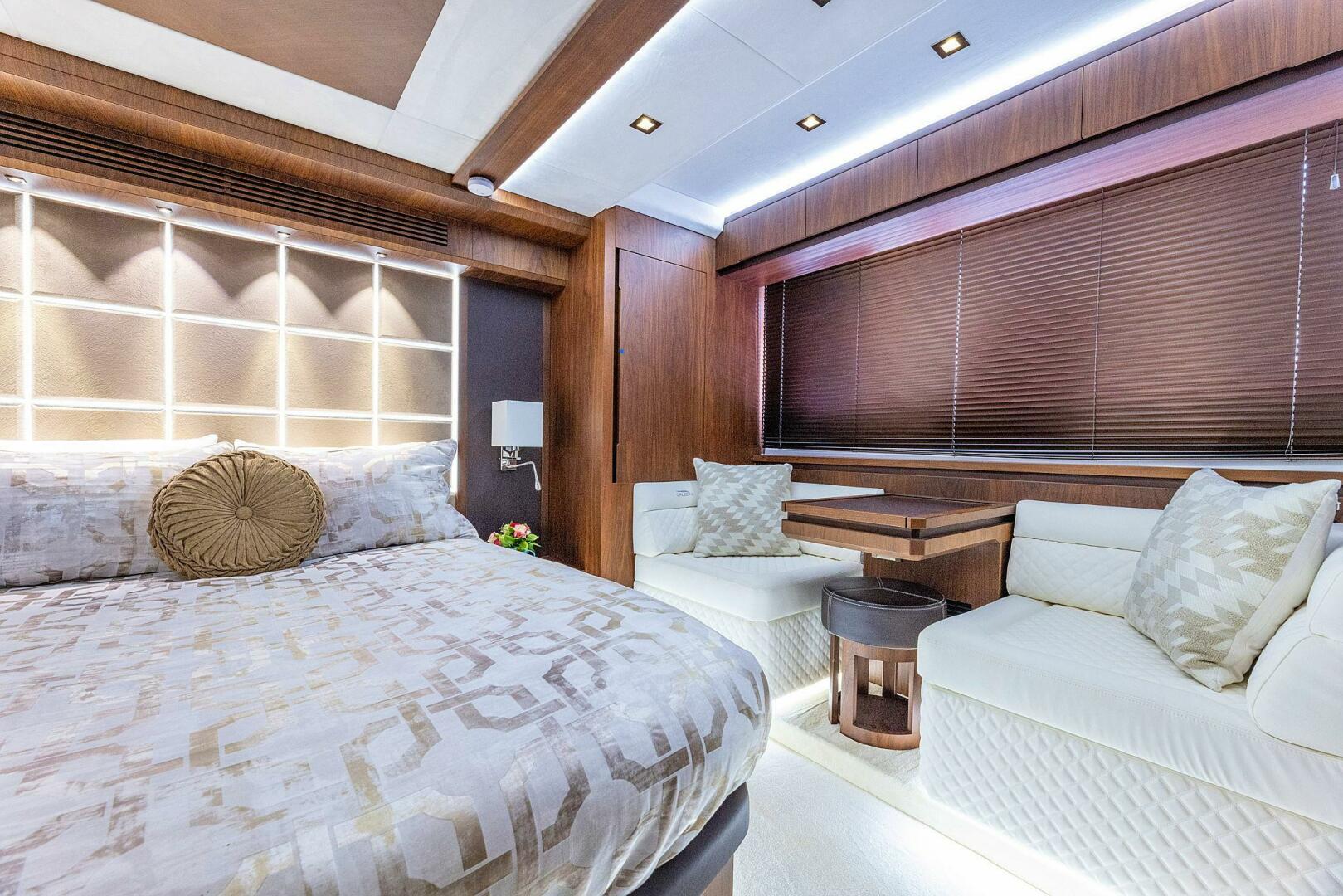 Slide: The Image of Galeon 640 Fly 2019 - 4860019
