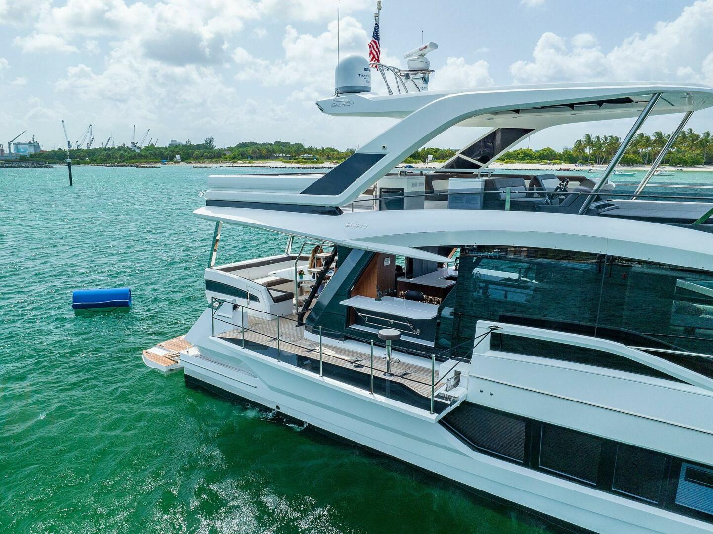 Slide: The Image of Galeon 640 Fly 2019 - 4859045