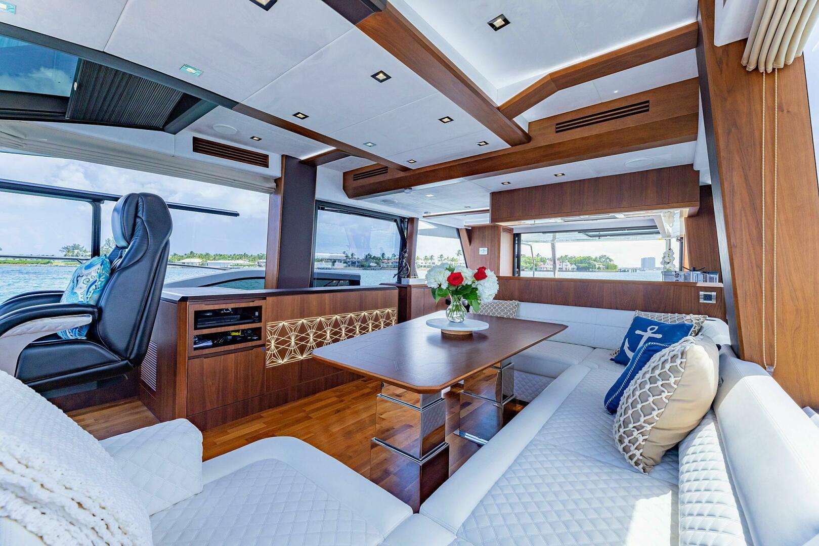 Slide: The Image of Galeon 640 Fly 2019 - 4859974