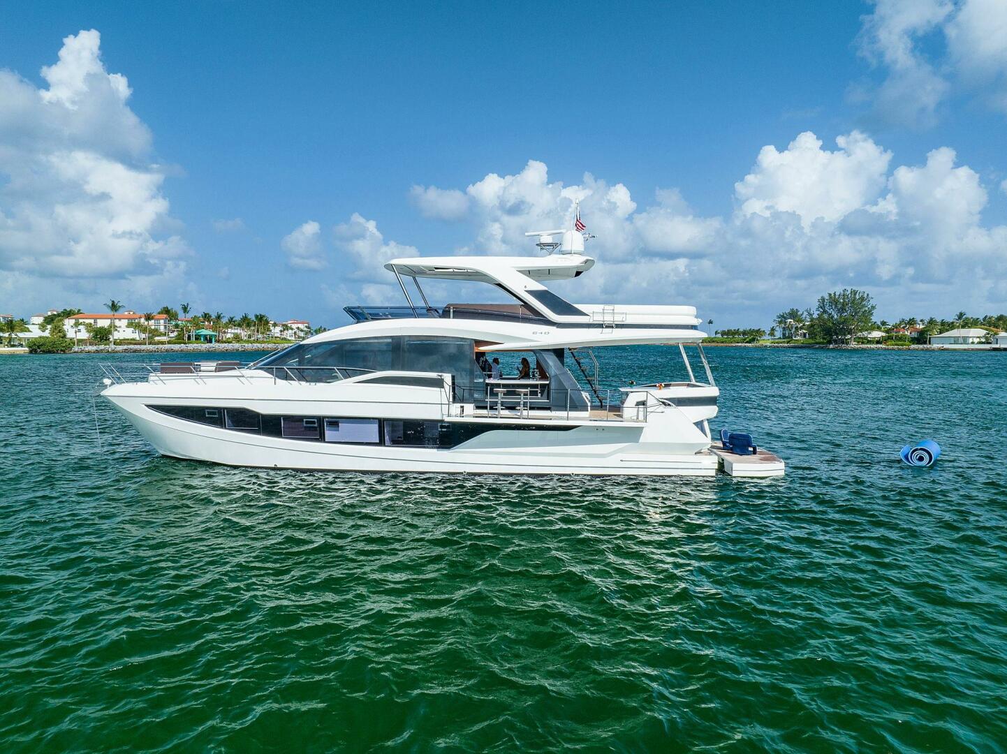 Slide: The Image of Galeon 640 Fly 2019 - 4859047