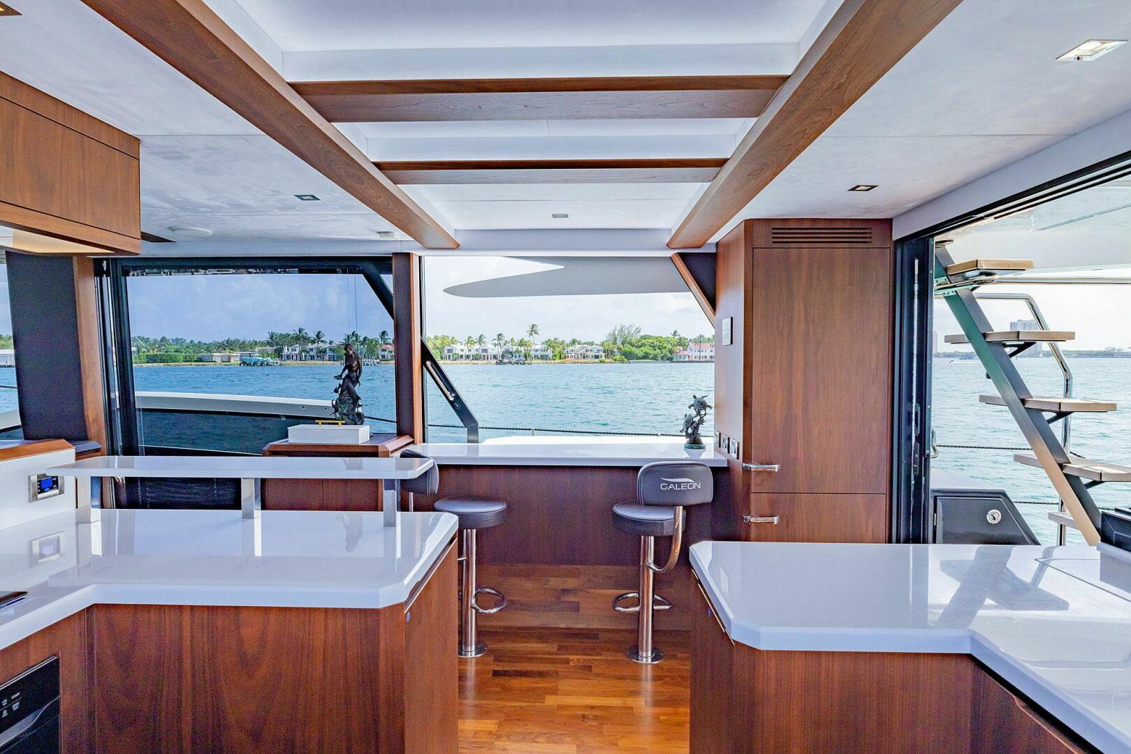Slide: The Image of Galeon 640 Fly 2019 - 4859988