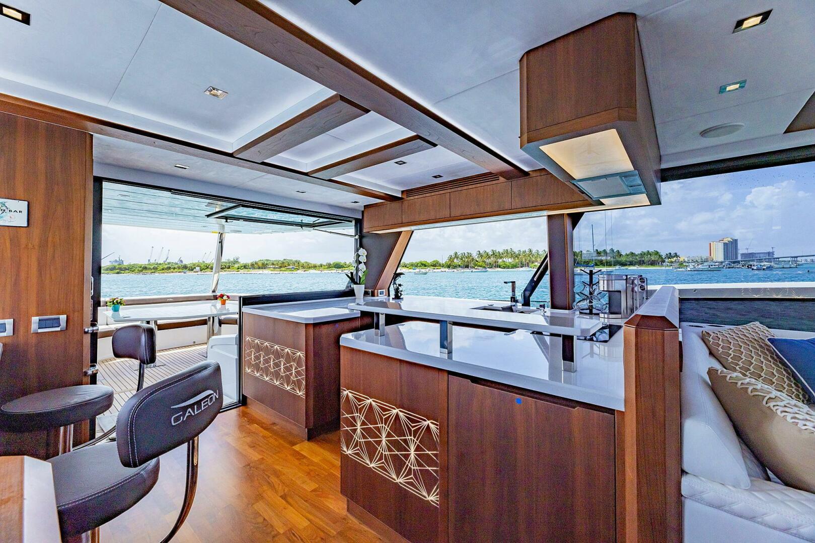 Slide: The Image of Galeon 640 Fly 2019 - 4859994