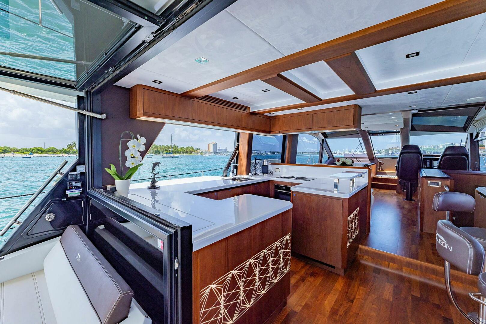 Slide: The Image of Galeon 640 Fly 2019 - 4860001