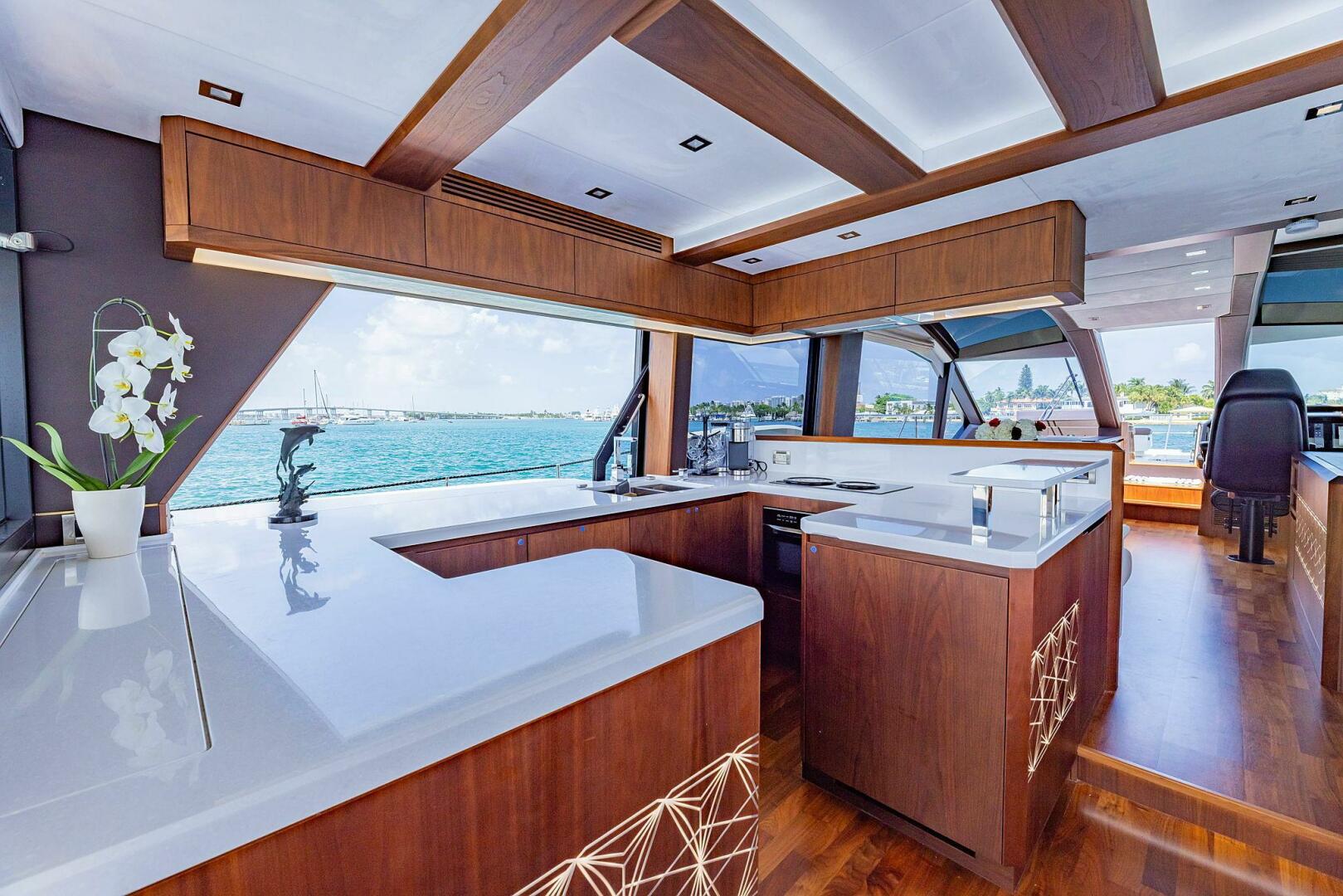 Slide: The Image of Galeon 640 Fly 2019 - 4859999