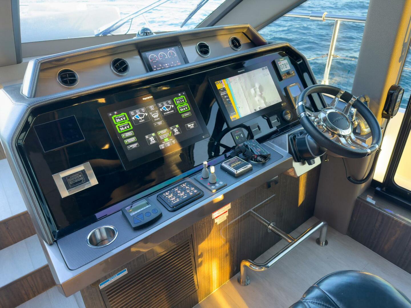 Slide: The Image of Galeon 640 Fly 2022 - 4869110