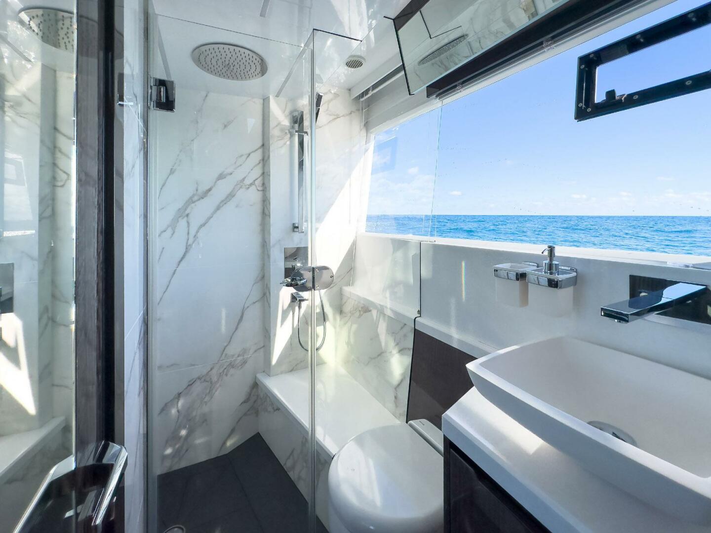 Slide: The Image of Galeon 640 Fly 2022 - 4869134