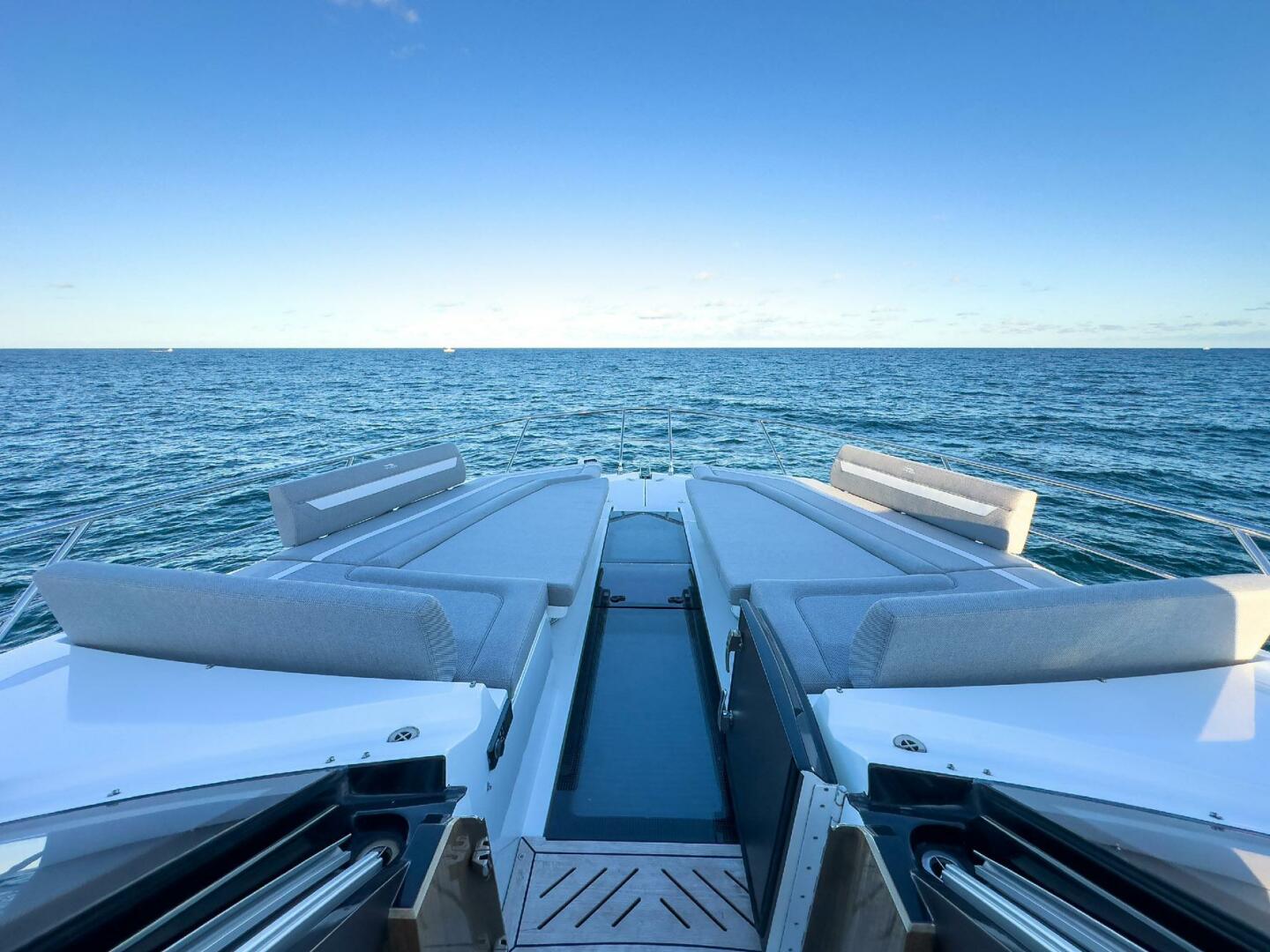 Slide: The Image of Galeon 640 Fly 2022 - 4869143