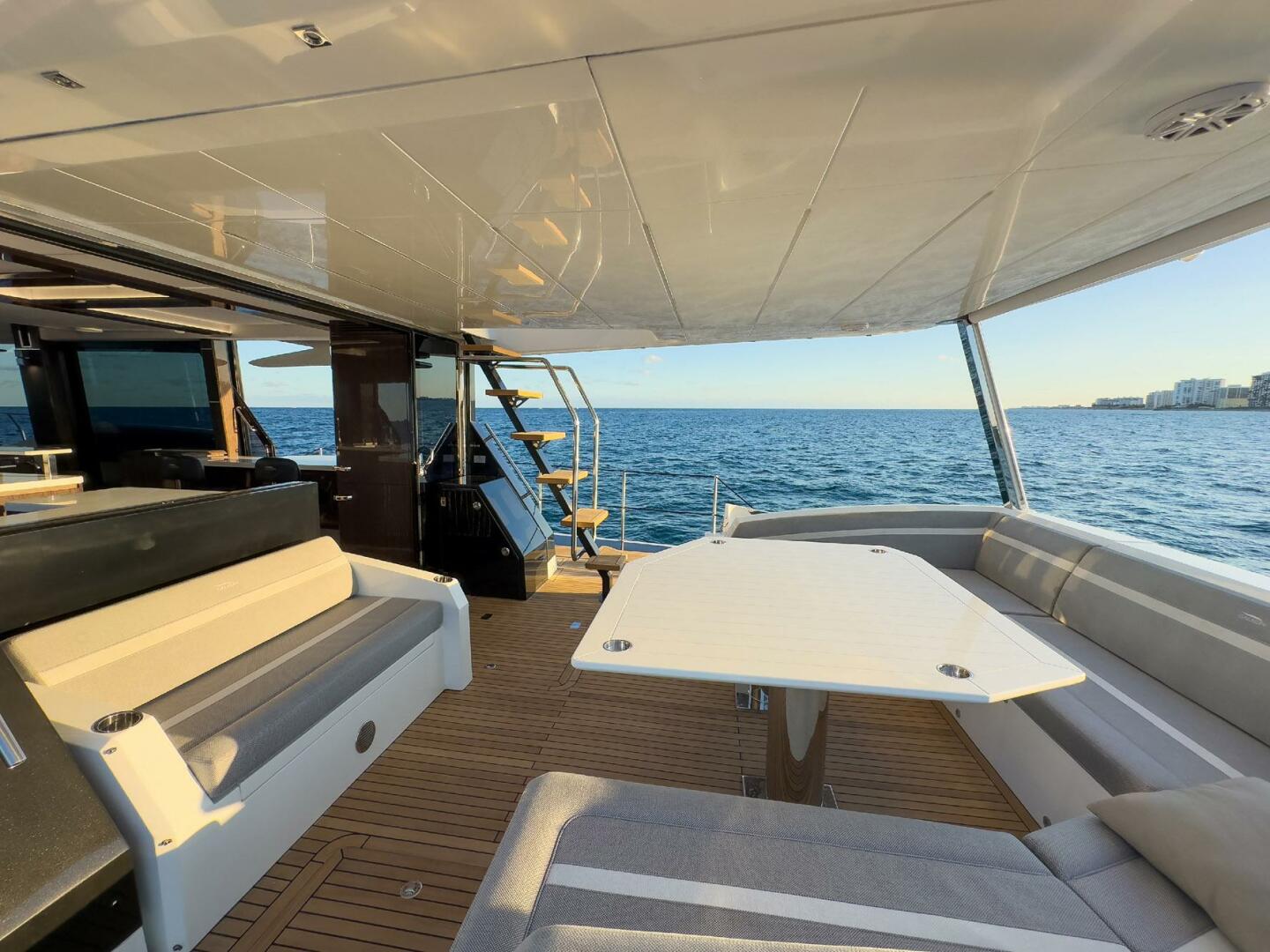 Slide: The Image of Galeon 640 Fly 2022 - 4869157
