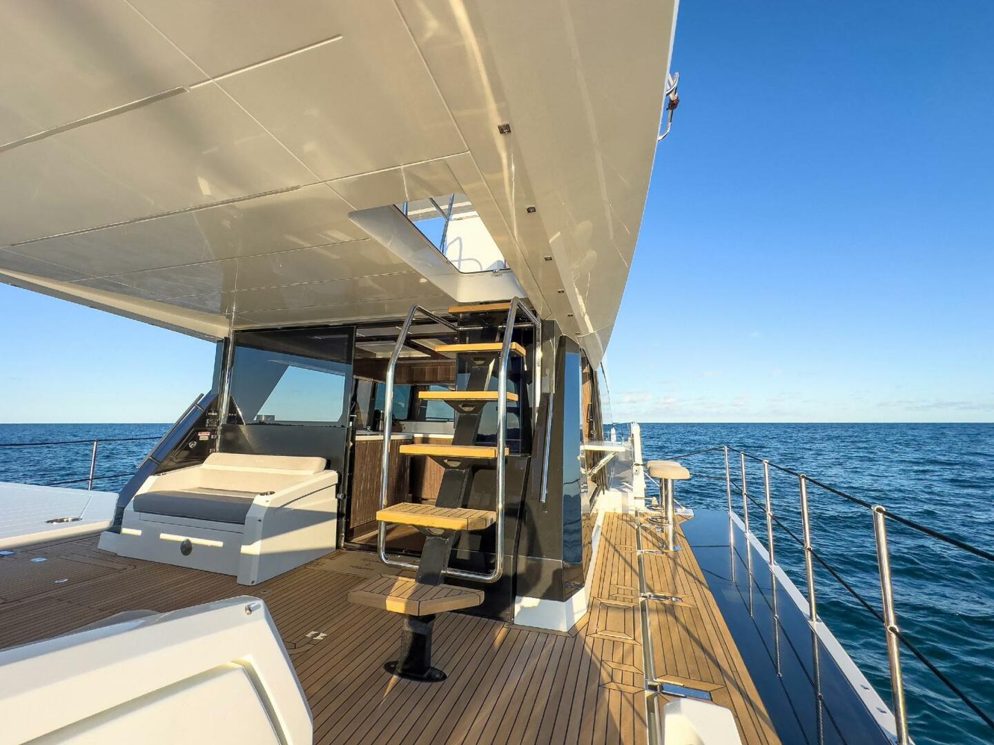 Slide: The Image of Galeon 640 Fly 2022 - 4869161