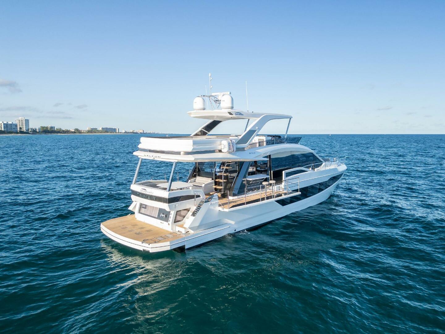 Slide: The Image of Galeon 640 Fly 2022 - 4869173