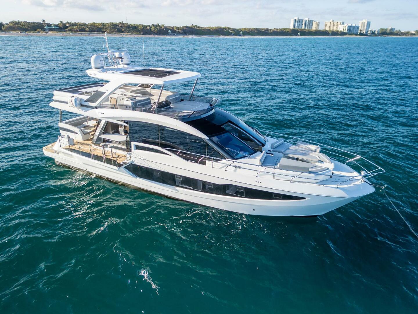 Slide: The Image of Galeon 640 Fly 2022 - 4869184