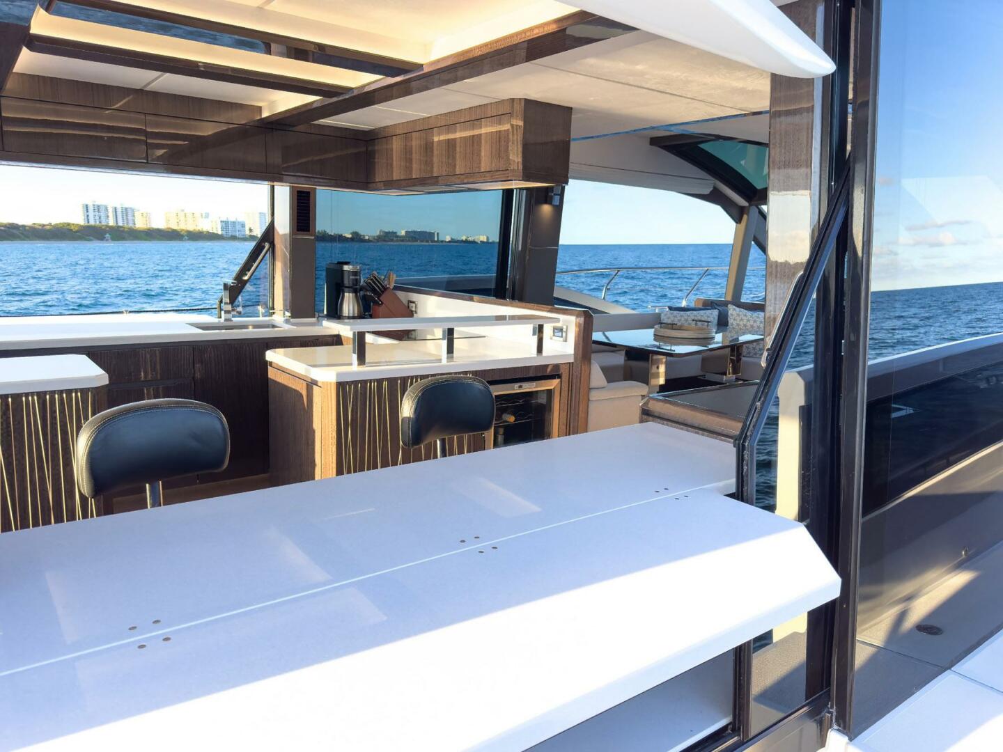 Slide: The Image of Galeon 640 Fly 2022 - 4869101