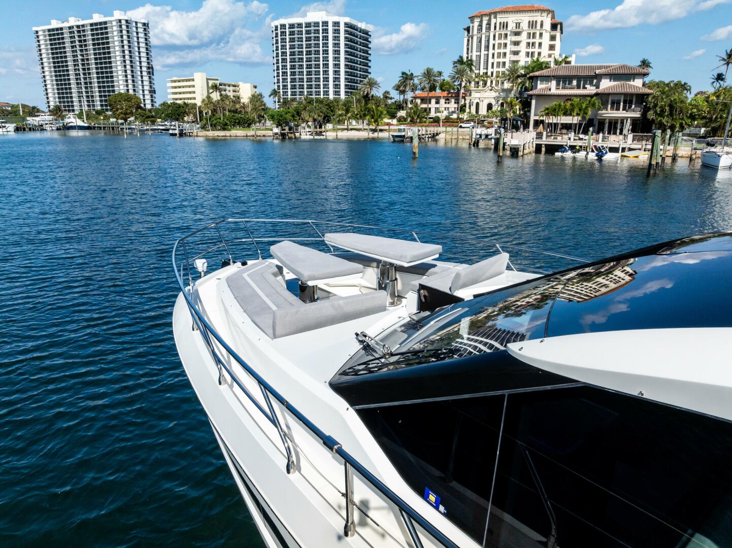 Slide: The Image of 2023 Galeon 640 Flybridge- FOOD FIGHTER- Bow - 5168447