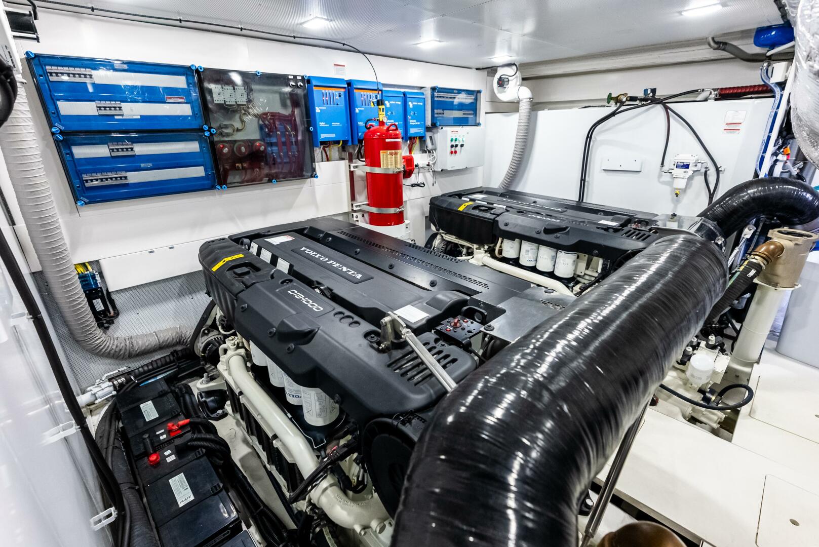 Slide: The Image of 2023 Galeon 640 Flybridge- FOOD FIGHTER- Engine Room - 5168471