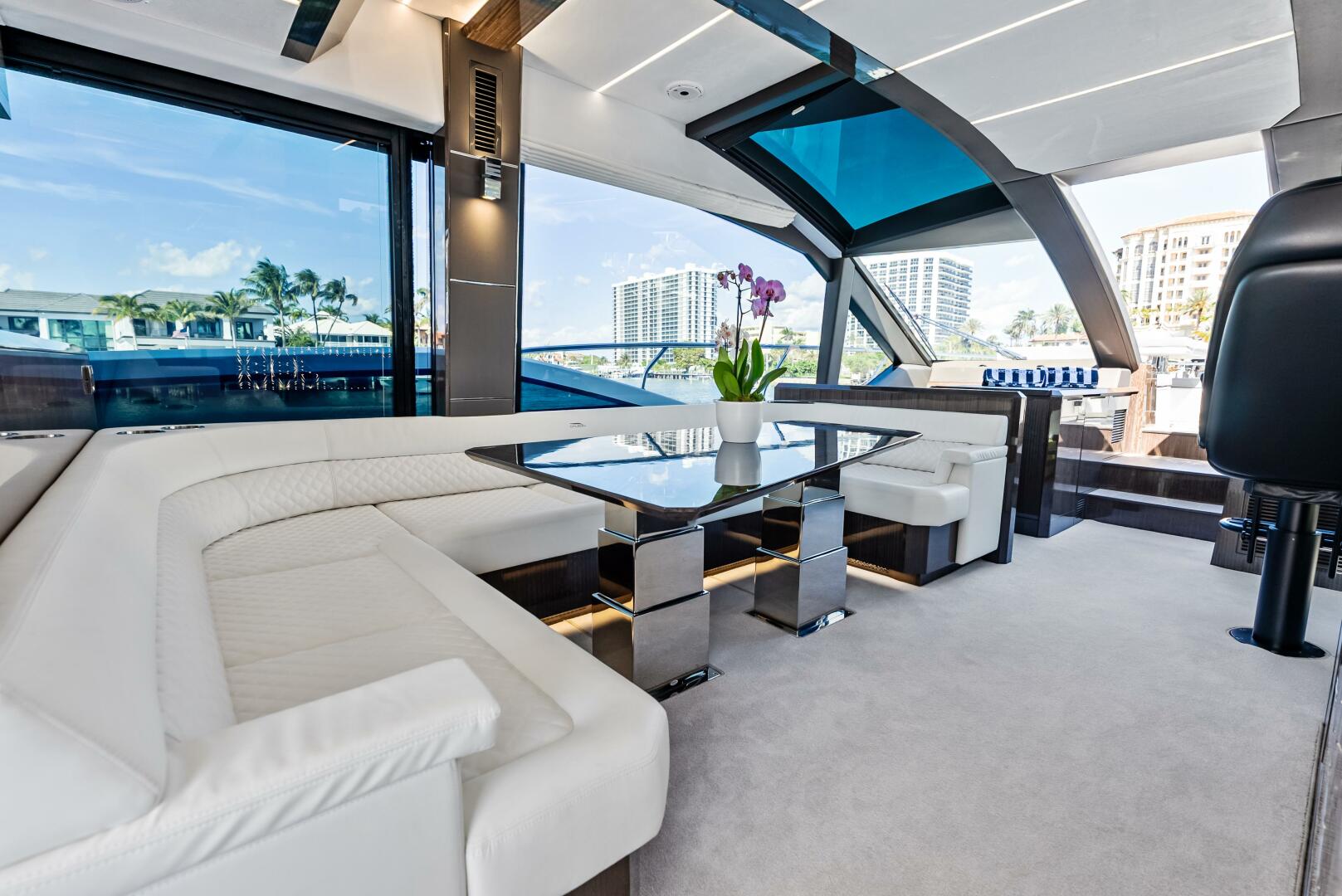 Slide: The Image of 2023 Galeon 640 Flybridge- FOOD FIGHTER- Salon - 5168549