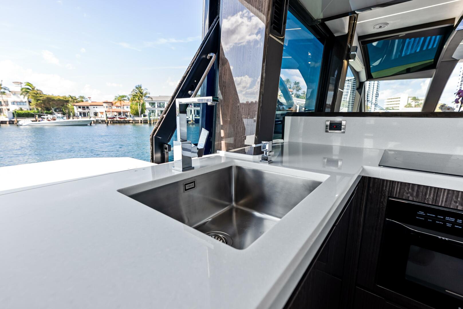Slide: The Image of 2023 Galeon 640 Flybridge- FOOD FIGHTER- Galley - 5168557