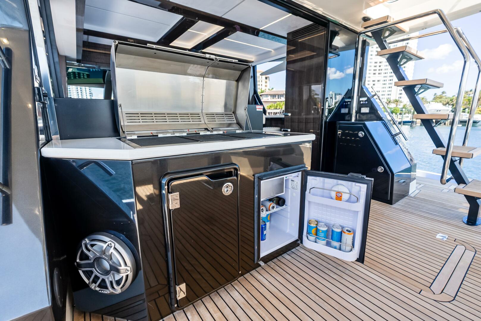 Slide: The Image of 2023 Galeon 640 Flybridge- FOOD FIGHTER- Aftdeck Grill - 5168510