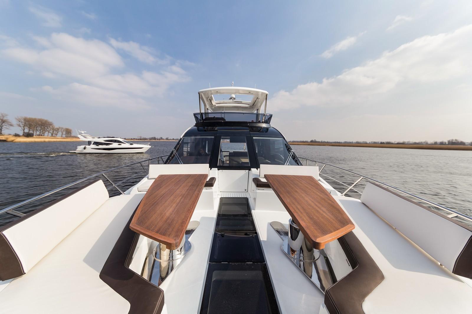 Slide: The Image of Galeon 640 FLY 2024 - 13