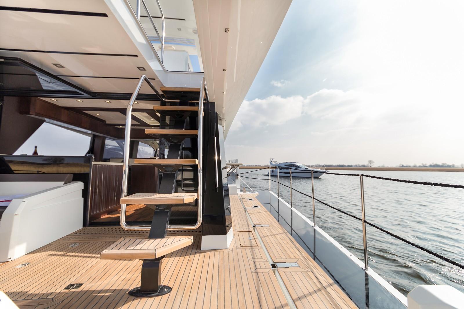 Slide: The Image of Galeon 640 FLY 2024 - 16