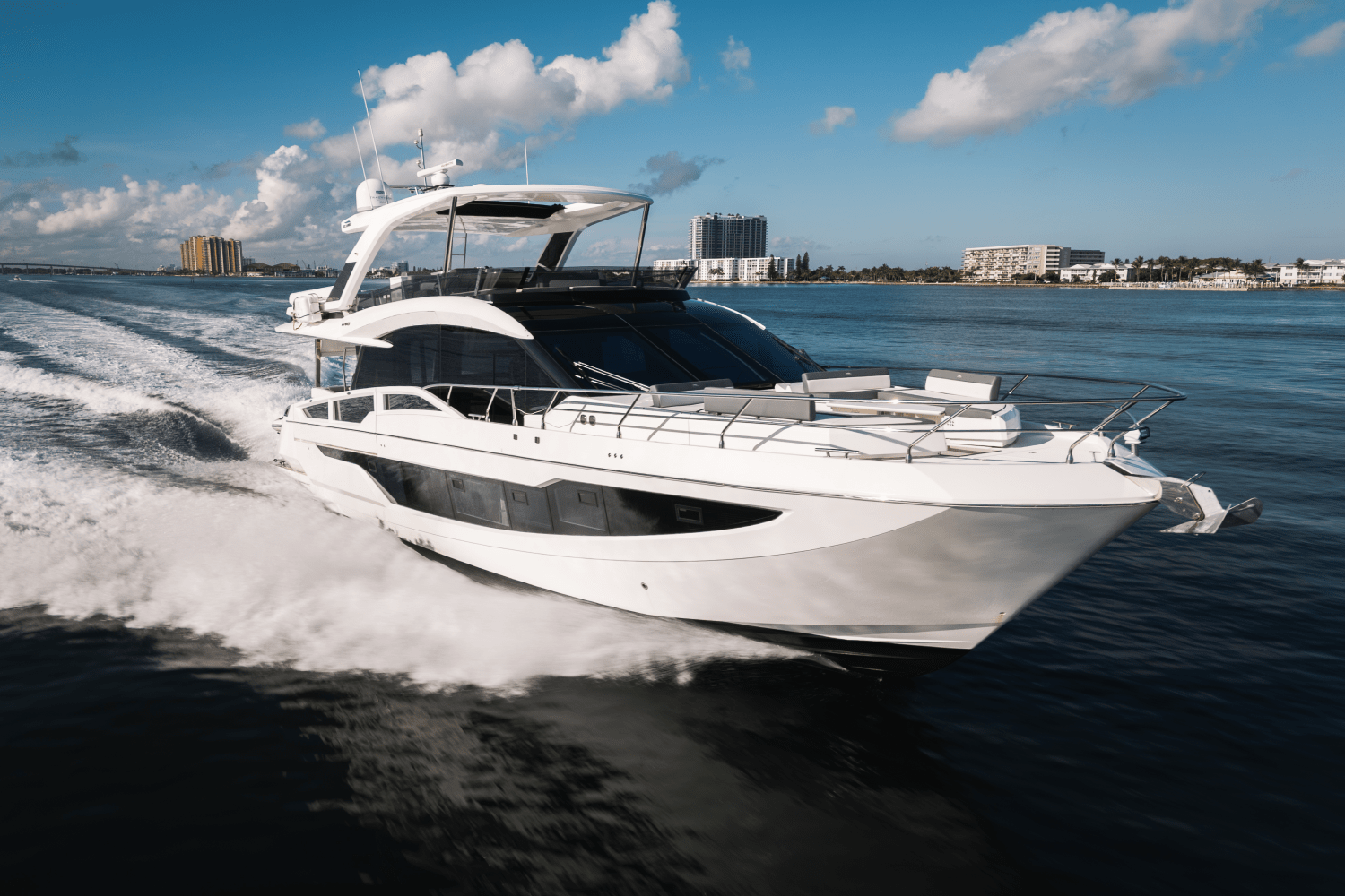 Slide: The Image of Galeon 640 FLY BRIDGE 2021 - 1