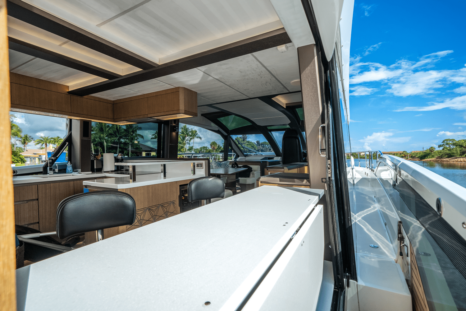 Slide: The Image of Galeon 640 FLY BRIDGE 2021 - 14