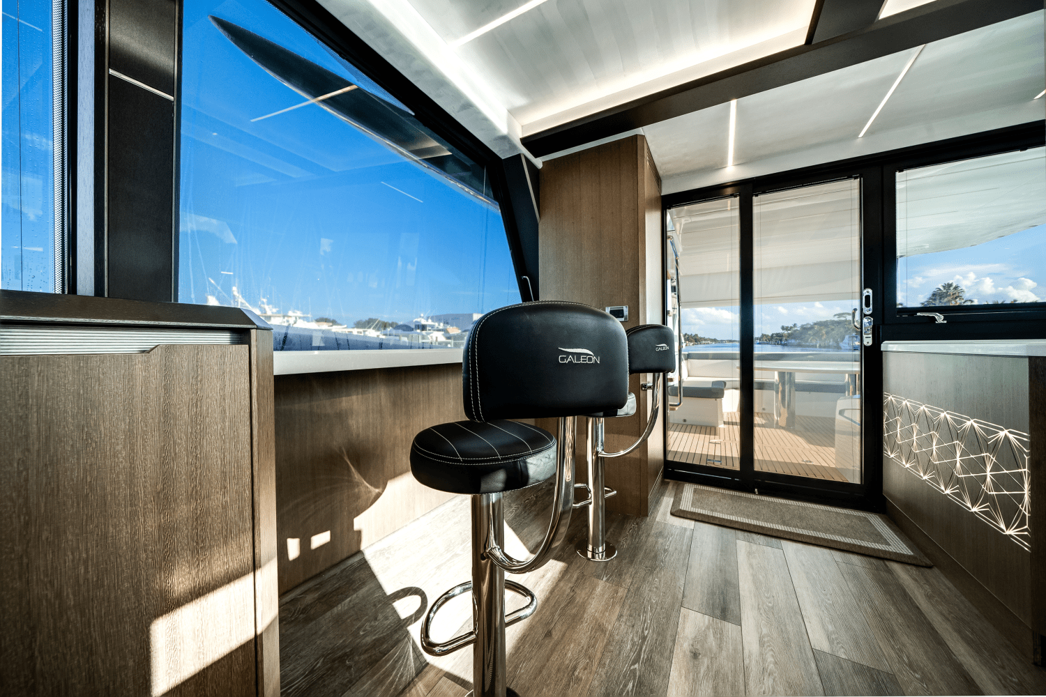 Slide: The Image of Galeon 640 FLY BRIDGE 2021 - 17