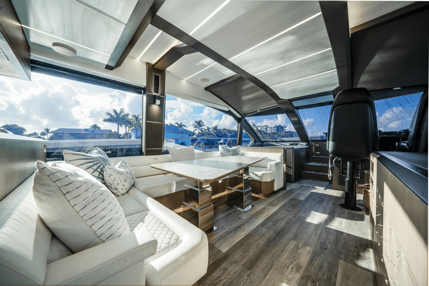 Slide: The Image of Galeon 640 FLY BRIDGE 2021 - 22