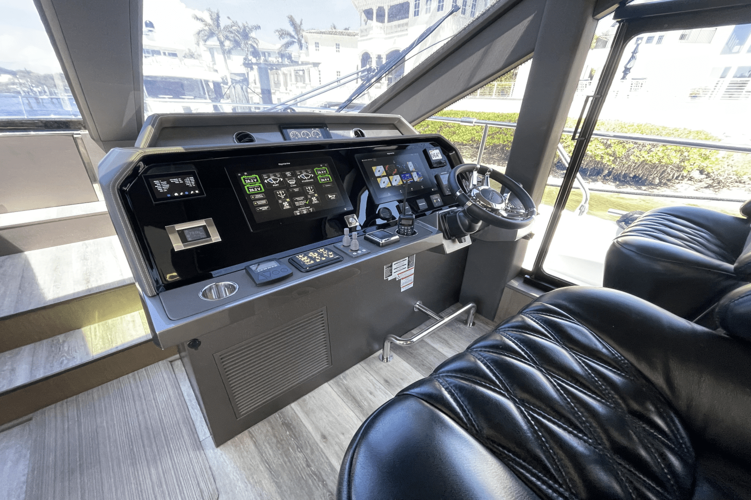 Slide: The Image of Galeon 640 FLY BRIDGE 2021 - 30