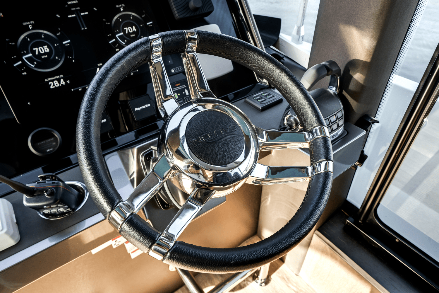 Slide: The Image of Galeon 640 FLY BRIDGE 2021 - 31