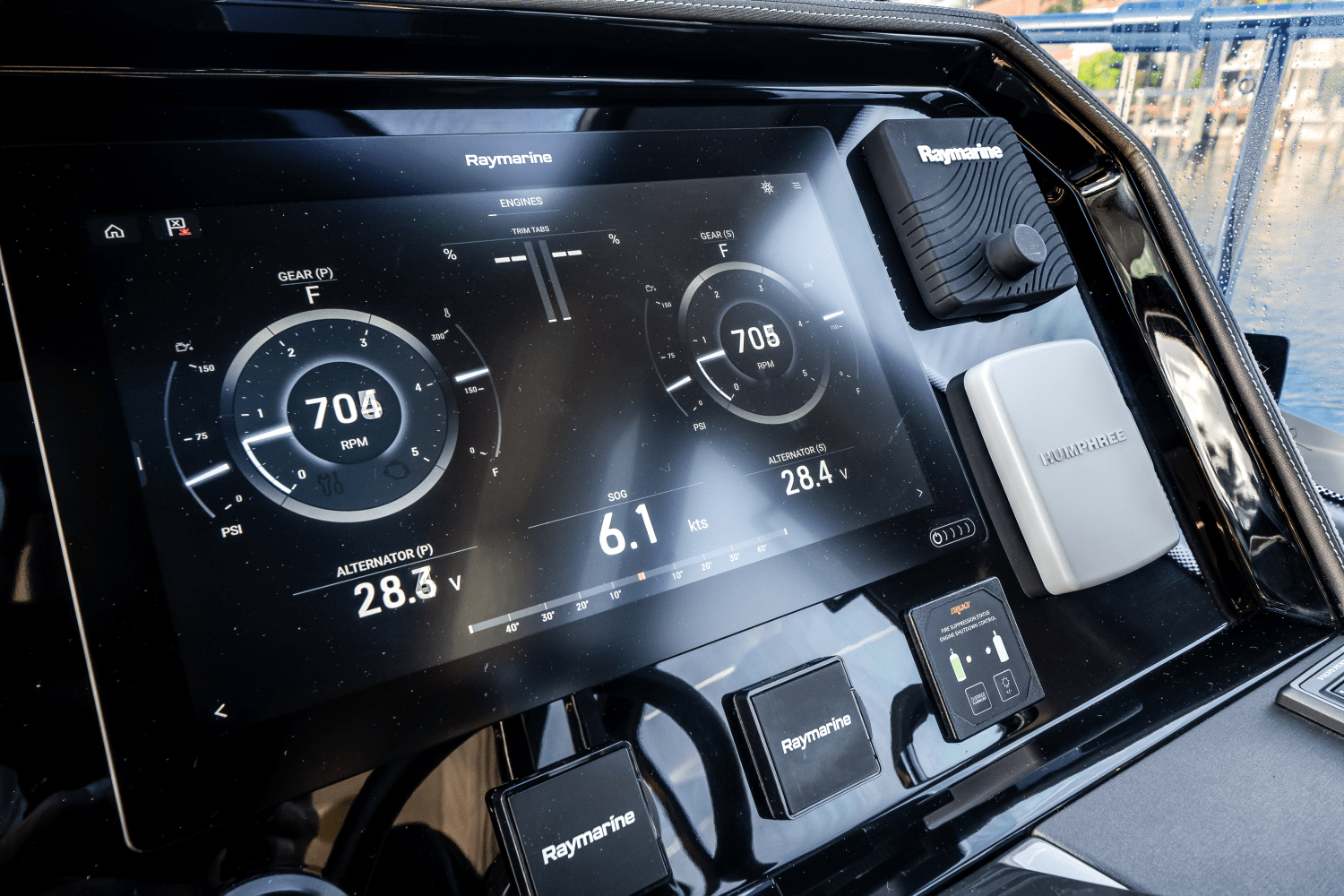 Slide: The Image of Galeon 640 FLY BRIDGE 2021 - 37