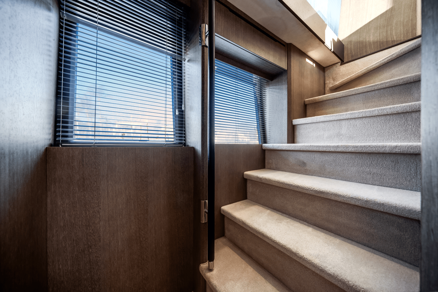 Slide: The Image of Galeon 640 FLY BRIDGE 2021 - 40