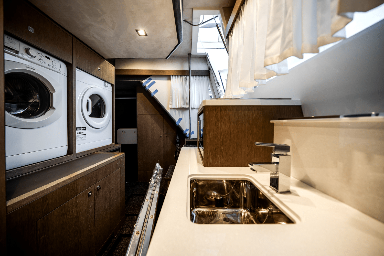 Slide: The Image of Galeon 640 FLY BRIDGE 2021 - 64