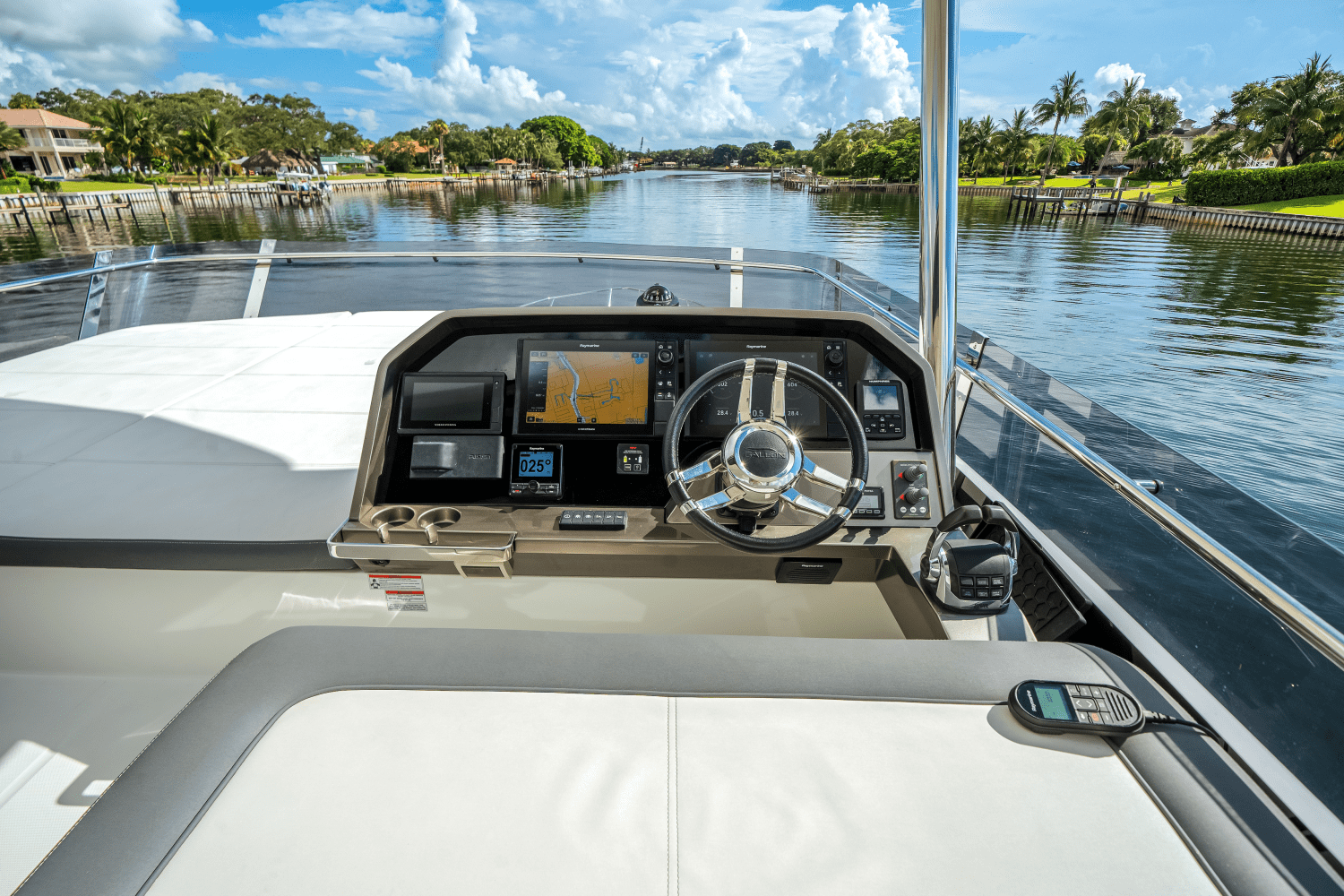 Slide: The Image of Galeon 640 FLY BRIDGE 2021 - 72